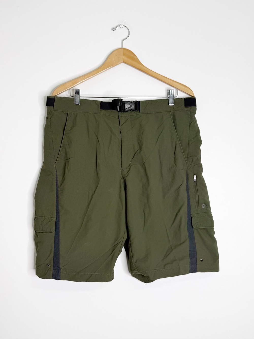 Nike ACG Cargo Hiking Shorts Green Built-In Belt Men’s Large